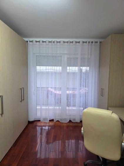 Inchiriez apartament 2 camere - 3