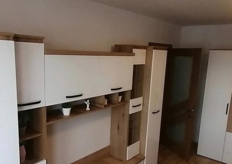 Ofer spre inchiriere apartament cu 2 camere Precista - 1