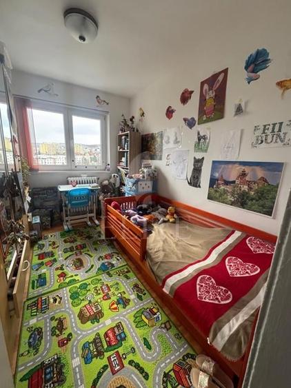 Apartament 3 camere în zona COMPLEX BIG - 9