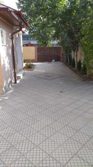 Casă individuală cu 5 camere cu Canalizare în Lacul Morii