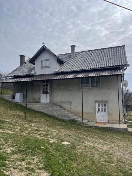 Casa de vanzare+ anexa gospodareasca - 1