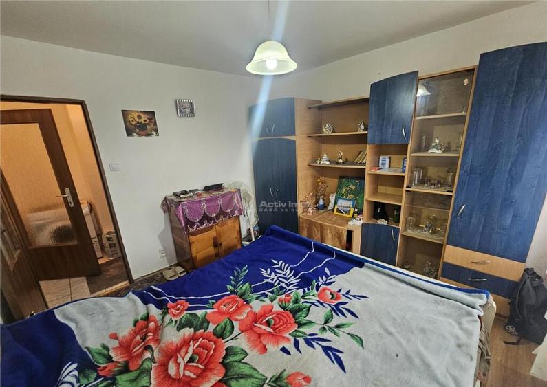 Resita, 2 Cam. Cf. 1, Mobilat Utilat, Bulevard, Micro 2 - 17