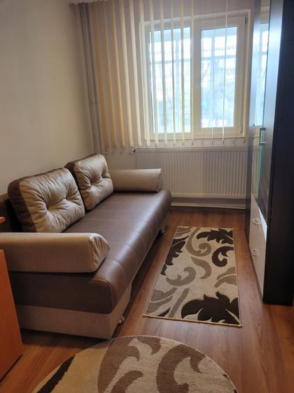Apartament cu 2 camere de închiriat  - 8