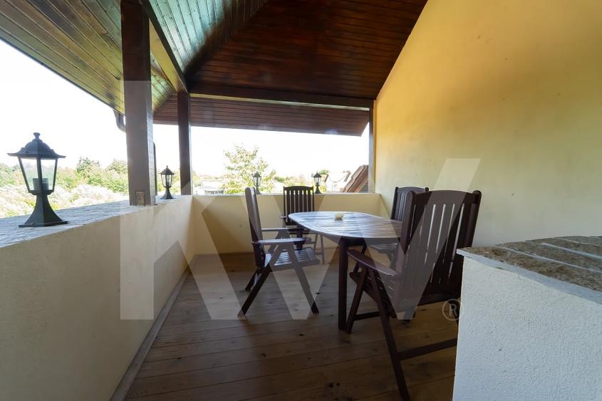 Vila exclusivista cu piscina si panorama de vis Cisnadioara - 17