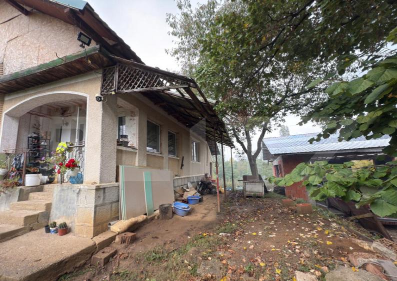 Casa 120 mp, teren 31 arii Medi?a, comuna Viile Satu M - 17
