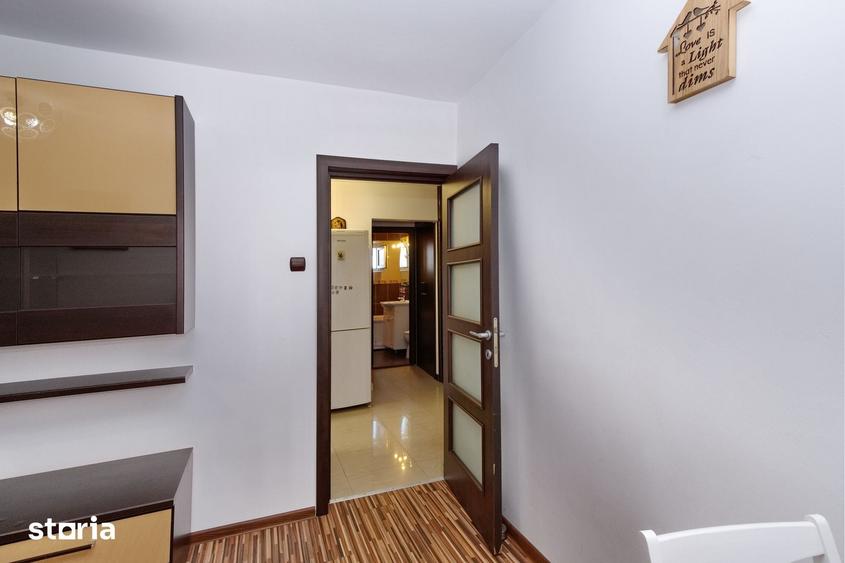 Apartament cu 2 camere în Micro 17