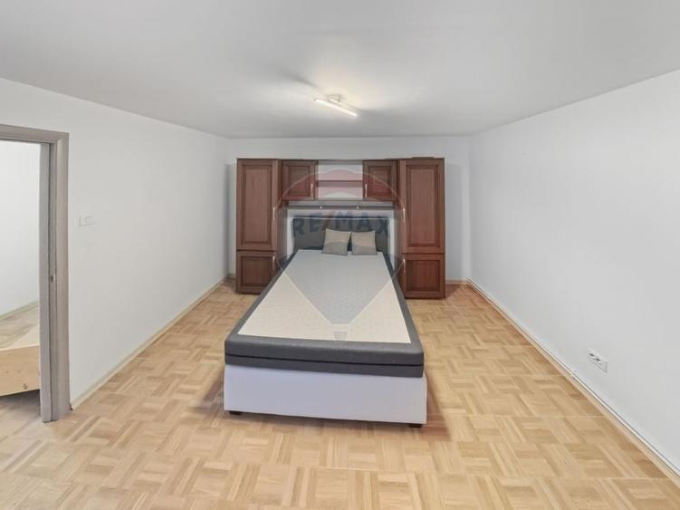 Casa cu teren de vanzare in Lespezi - 4