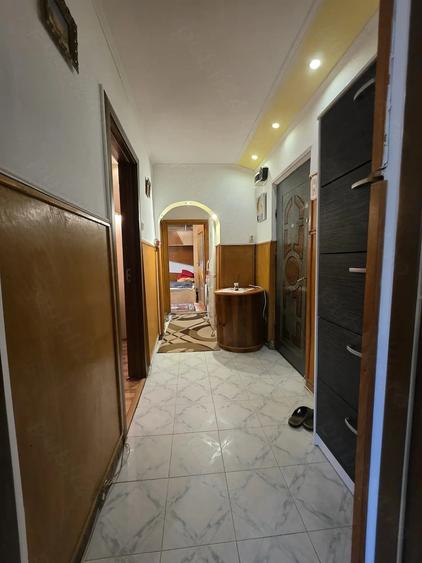 Apartament cu 2 camere decomandat în Crihala