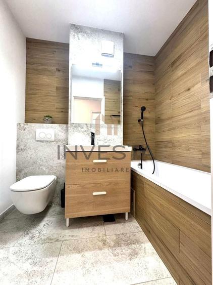 Apartament cu 3 camere semidecomandat, mobilat în Zorilor