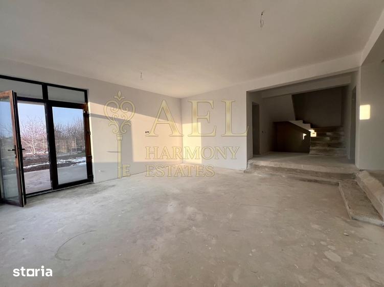 Casă cu 7 camere cu Teren 550 Mp în Dârvari