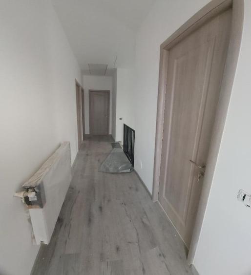 Casă cu 5 camere cu Teren 400 Mp în Central