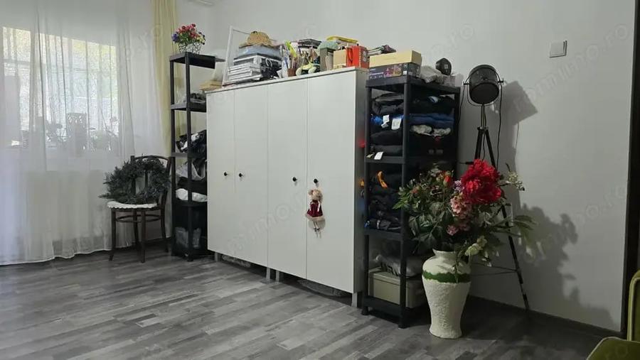 Apartament cu 3 camere decomandat în Zarand
