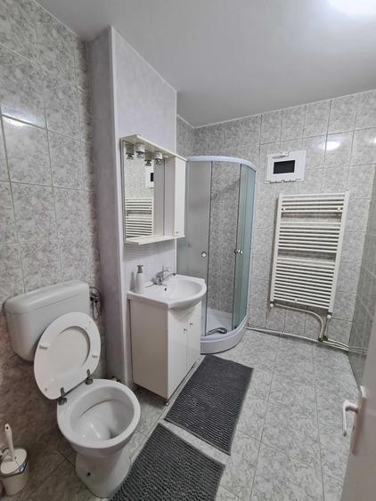 Apartament cu 2 camere decomandat în Exterior Vest
