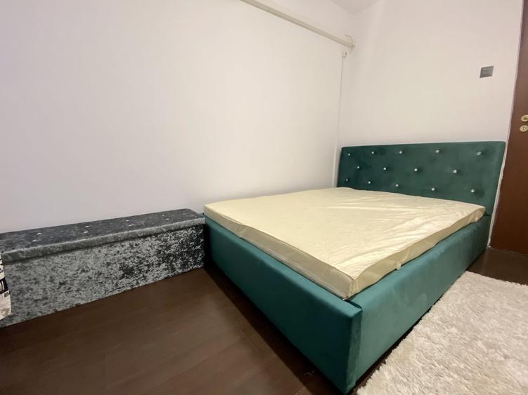 Apartament cu 4 camere semidecomandat, mobilat în Drumul Taberei