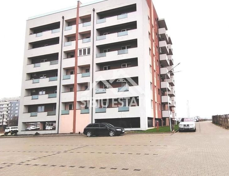 Apartament cu 3 camere decomandat în Sud-Vest