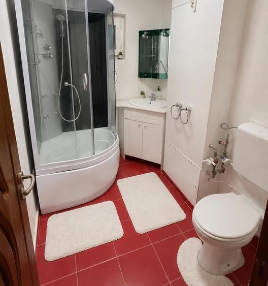 Apartament cu 3 camere în Brazda lui Novac