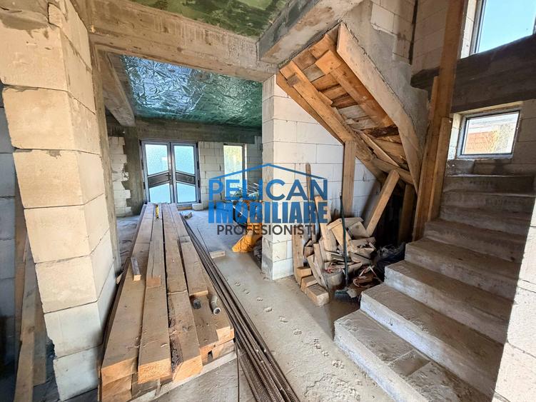 Casă individuală cu 4 camere cu Teren 500 Mp în Malcoci