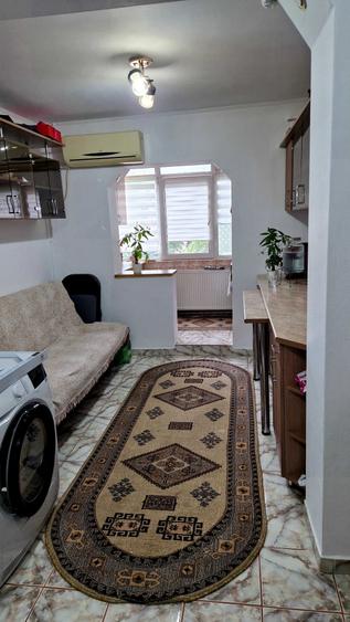 Apartament cu 2 camere decomandat în Lipovei