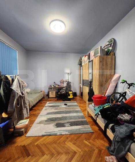 Apartament cu 2 camere semidecomandat, mobilat în Central