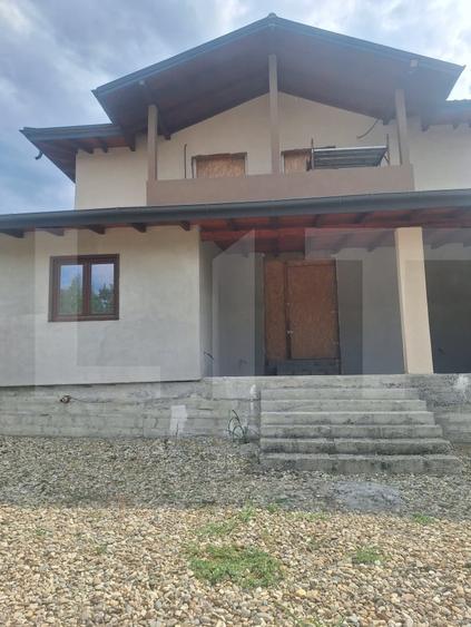 Casă individuală cu 7 camere cu Canalizare în Lugoj