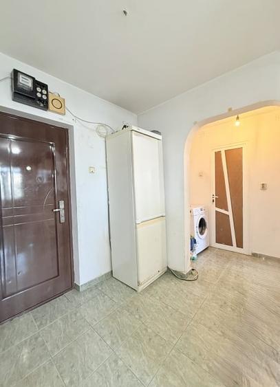 Apartament cu 2 camere decomandat, mobilat în Tomis Nord