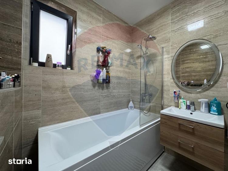 Apartament cu 3 camere, 2 bai, 2 balcoane, parcare-zona Uta - 12