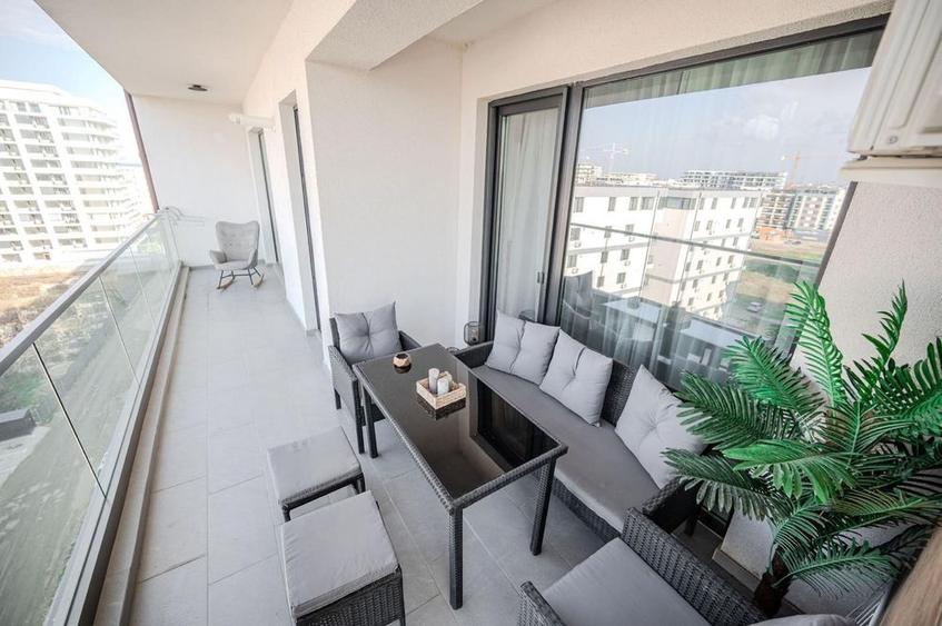 Vedere spre mare, vibe de catalog si o terasa cat un podium de moda. - 6