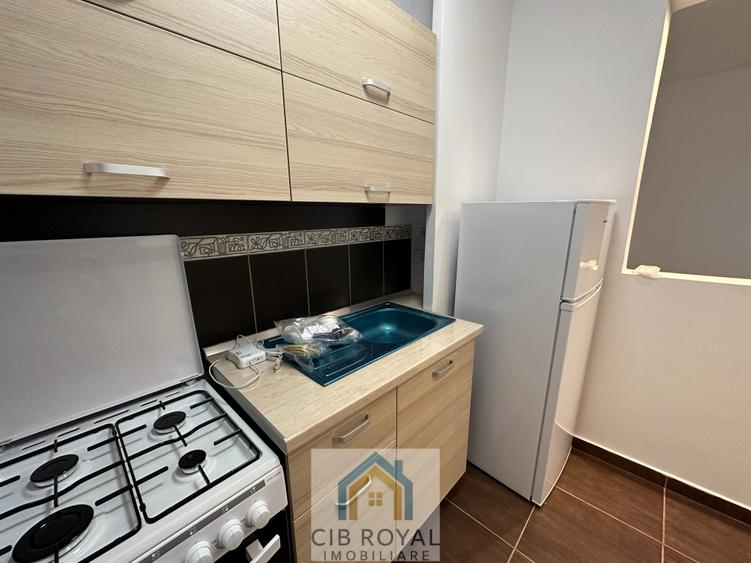 Garsoniera Teiul Doamnei-Colentina,Str. Nada Florilor 5,la 3 min. sectia 7 - 10