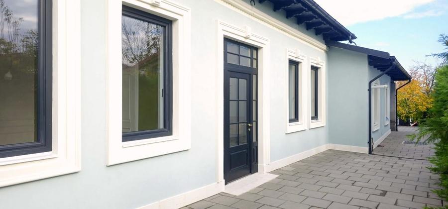 Casă renovată integral – ideală pentru birou/cabinet, sediu de firma - 1