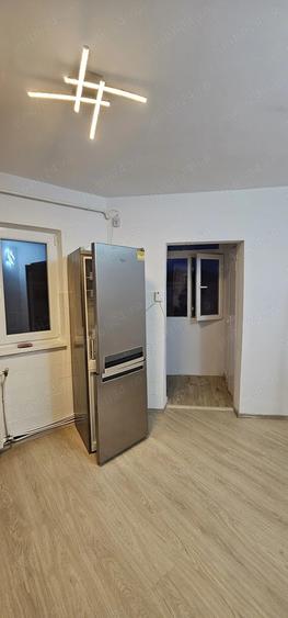 Vand apartament 2 camere renovat, mobilat si utilat 63000 - 1
