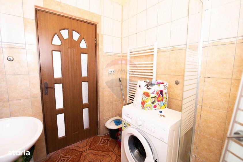Casa individuala cu 6 camere de vanzare Singureni - 5