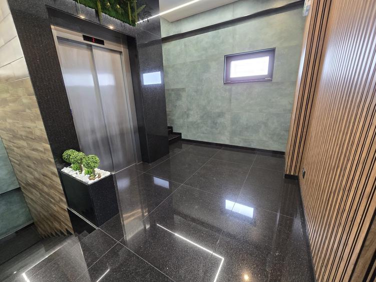 Cladire de inchiriat SPATIU COMERCIAL (clinica medicala , birouri , etc) - 21