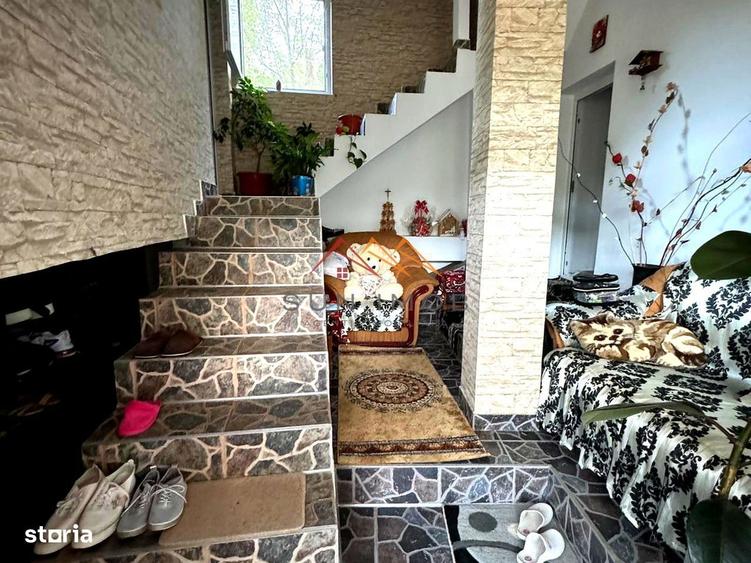 Casa 4 camere, anexe, recent renovata, foisor, teren 781mp, Izvoru, DB - 7