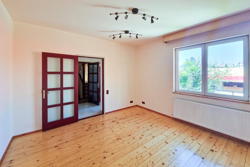 Vila 7 camere, ultracentral, zona AFI Mall, 3 parcari private, curte,0% comision - 5