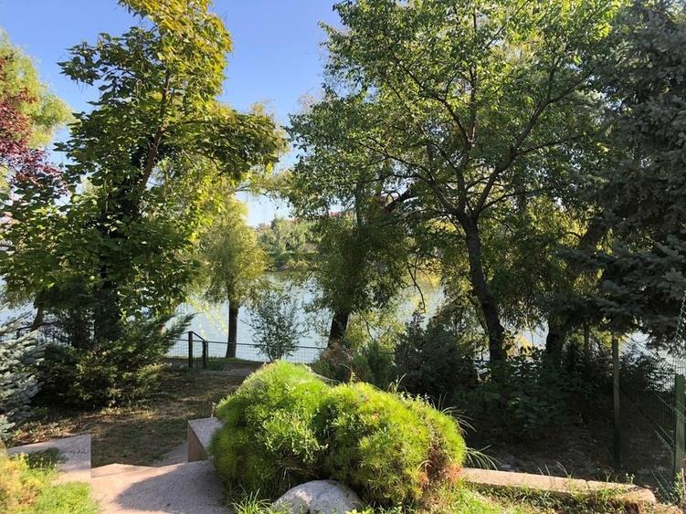 Vila 6 camere cu iesire la lacul Baneasa teren 317 mp - 3