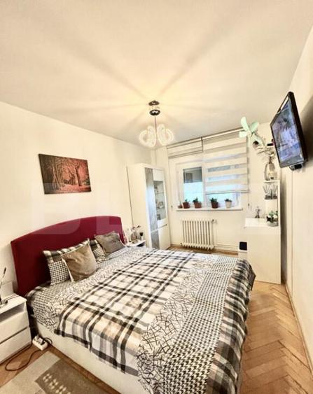 Apartament 3 camere, decomandat, et. 7/9, zona Gh. Lazar -I - 3