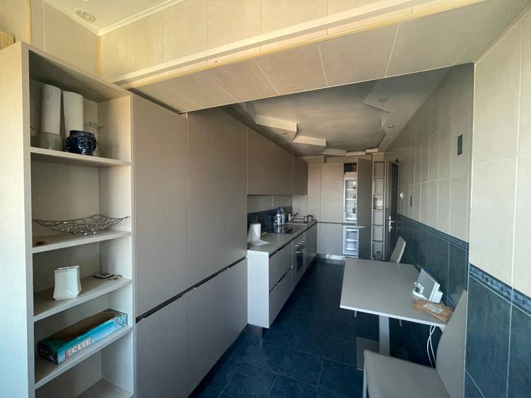 Capitol- bl. Capitol ap.3cam dec et 10 din 12 vedere la mare din toate camerele - 16