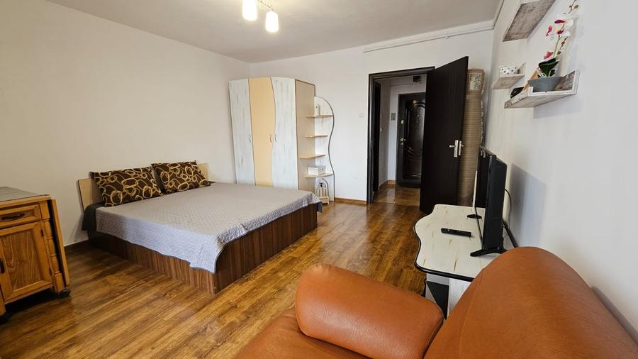 Garsoniera mobilata-utilata modern zona Judetean,320 Euro - 3