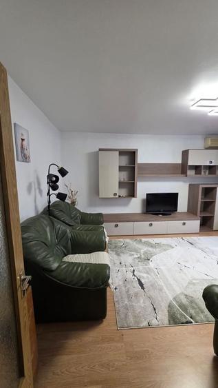 Apartament 3 camere de inchiriat, parcare ADP, zona 13 Septembrie - 2