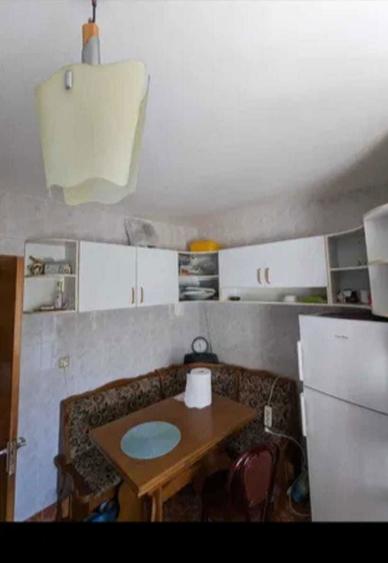 Apartament 3 camere decomandat - 1