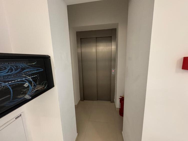 Inchiriere camera 28mp cladire de birouri D+P+3+M lift Titulescu Piata Victoriei - 6