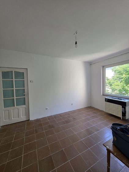 De vanzare Apartament cu 2 camere - 5