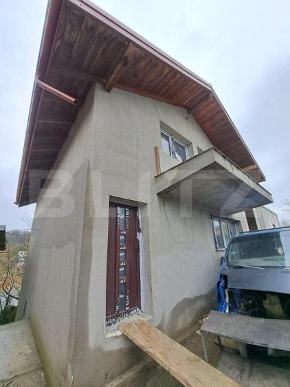 Casa la rosu 4 camere, 169mp, piata Pacurari - 3