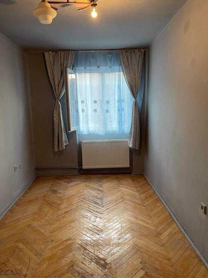 Vand Apartament cu 2 camere - 3