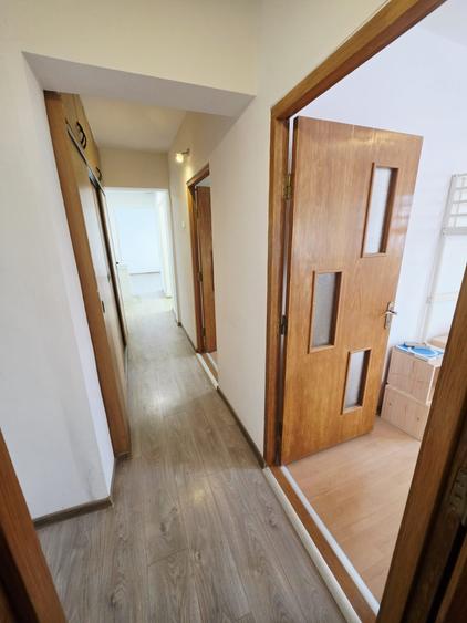 Apartament 3 camere, 2 băi cu geam, balcon generos – Republicii - 30