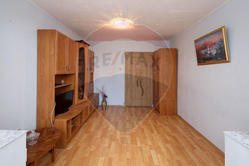 Apartament cu 3 camere de v&acirc;nzare &icirc;n zona Calea Bucuresti - 4