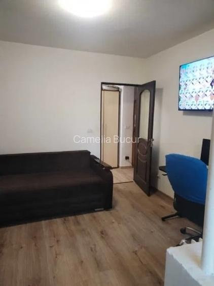 Apartament cu 2 camere- zona Podu Ros - Lic. Dimitrie Cantemir