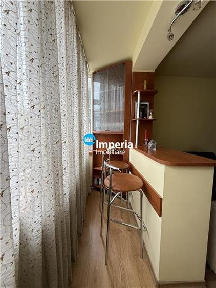 Apartament 4 cam, semi - decomandat, de vanzare zona Tatarasi - Dispecer - 3