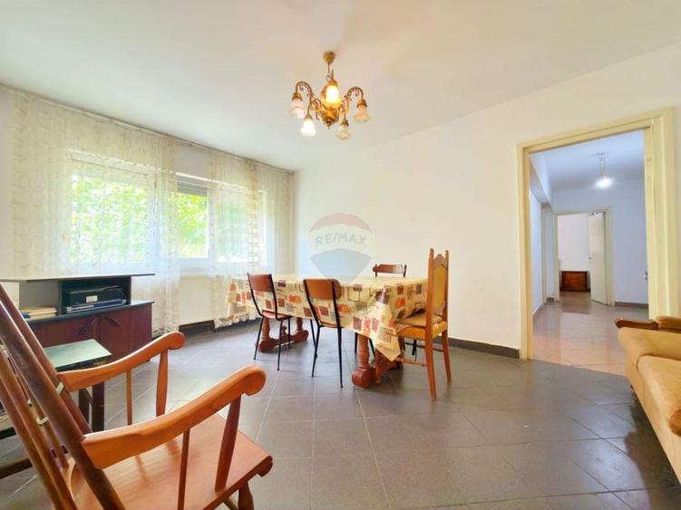 Apartament 3 camere, parter, centrală proprie – Aurel Vlaicu, Arad - 1