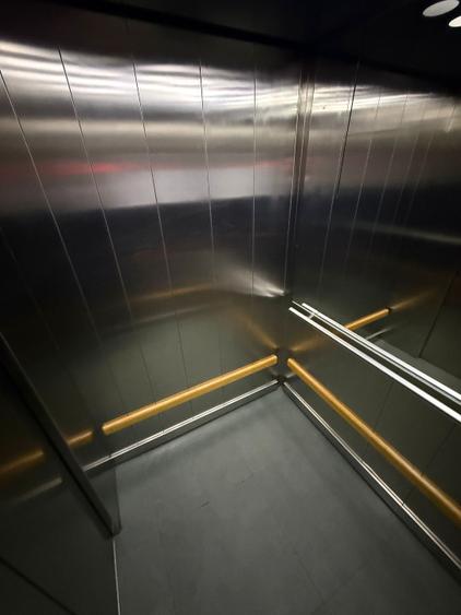 Asmita Gardens ,proprietar , vand apartament model mare , 2 camere , 2 bai , - 15